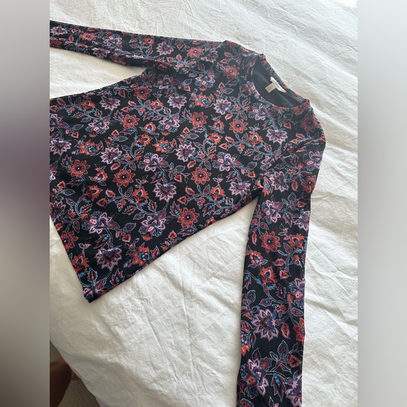 Banana Republic Black Floral Mesh Top, size large - Picture 4 of 9